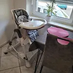 In Oberhausen: Zentral & Ruhig, Eigener Eingang *