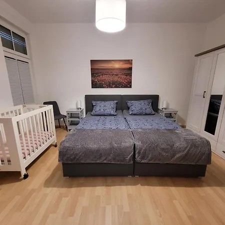 In Oberhausen: Zentral & Ruhig, Eigener Eingang * Oberhausen (North Rhine-Westphalia)