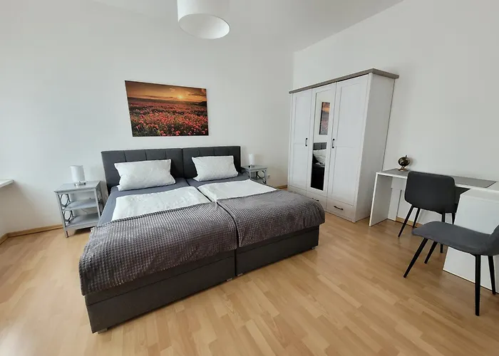 In Oberhausen: Zentral & Ruhig, Eigener Eingang Apartamento *